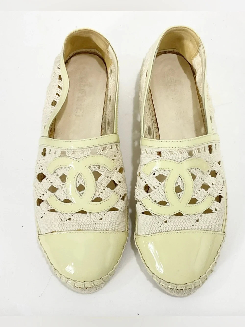 CHANEL Cream Crochet Espadrilles with Pale Yellow Patent Trim Size 40 - Picture 8 of 13